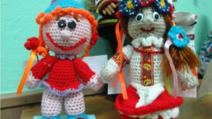 «Галерея кукол»:  в Доме творчества организована выставка авторских кукол