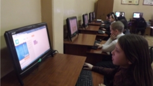 Школьники Ядринского района принимают активное участие во всероссийской образовательной Акции "Час Кода"