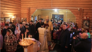 Божественная Литургия в храме свт. Николая с.Карабай-Шемурша