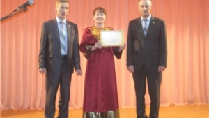 Трем культурно-досуговым учреждениям Алатырского района вручены сертификаты на оснащение оборудованием