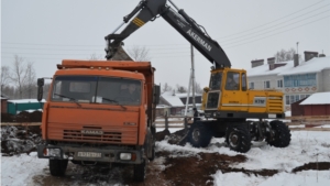 В селе Октябрьское Мариинско-Посадского района начато строительство дома по программе переселения граждан из аварийного жилищного фонда