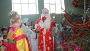 Рождественская ёлка главы администрации Урмарского района