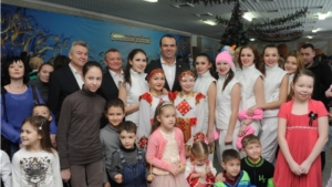 Глава Чувашии Михаил Игнатьев поздравил юных жителей республики с Новым годом