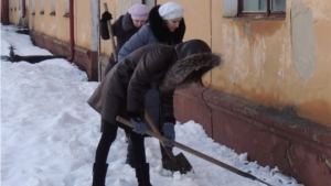 Коллектив Дома детского творчества вышел на зимний субботник