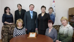Владимир Кузьмин поздравил коллектив Ядринской районной газеты "Знамя труда" с Днем печати
