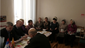 В редакции Ядринской районной газеты «Знамя труда» состоялся круглый стол по вопросам пенсионного обеспечения