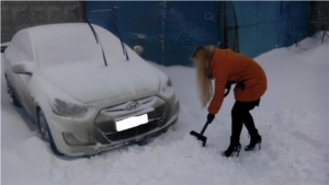 В Чебоксарах город от снега очищают спецтехника, рабочие по комплексной уборке и…форумчане НА-СВЯЗИ.ru