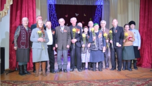 В Мариинско-Посадском районе вручили юбилейные медали и поздравили милых дам