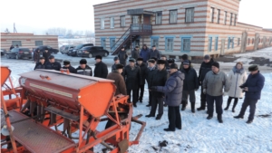 В Шемуршинском районе состоялось выездное совещание с руководителями сельхозпредприятий и главами крестьянских (фермерских) хозяйств о ходе подготовки к весенне-полевым работам