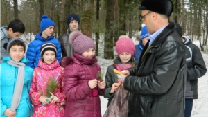 Работники Янтиковского участкового лесничества провели занятие на лесную тематику для учащихся Урмарской СОШ