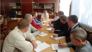 На совещании в Шемуршинском лесничестве обсудили вопросы подготовки к пожароопасному сезону и проведения лесовосстановительных работ