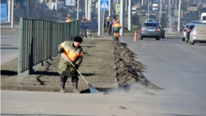 АО «Дорэкс» приводит город в порядок после зимы