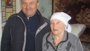 В Иваньково-Ленинском сельском поселении продолжается вручение юбилейных медалей