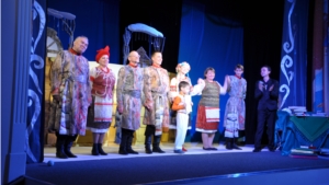 В Чувашском театре кукол чествовали лучших сказочников, участников проекта «Школа юного театрала»