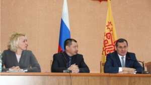 Министр образования Владимир Иванов посетил Цивильский район