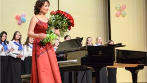 В Чебоксарском музыкальном училище состоялся юбилейный вечер заслуженной артистки Чувашии Юлии Юнисовой