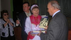 В Мариинско-Посадском районе состоялась презентация книги Н.Григорьева «Легендарный Андриян Николаев»