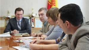 На повестке дня — устойчивое развитие экономики и социальной стабильности в Ядринском районе