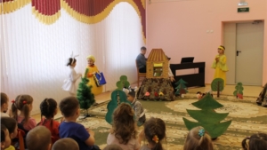 Импровизированный праздник «Йáва ςéнéлле» («Колобок на новый лад»)