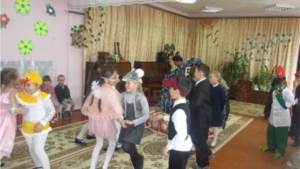 Акция «Театр детям» - выступление объединения «Рукавички» в рамках месячника детского творчества «Созвездие талантов»