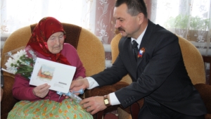 Труженицу тыла, вдову ветерана Великой Отечественной поздравили со столетием