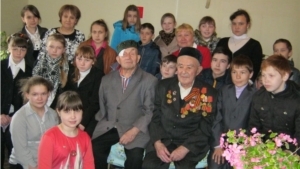 В Янгильдинской сельской библиотеке провели урок мужества « Негасимый огонь памяти»
