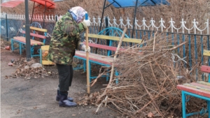 Уборка центральной площади п. Урмары