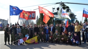 Под девизом «70 лет Победы» в Канаше стартовал автопробег