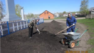 В населенных пунктах Кильдюшевского сельского поселения завершается благоустройство памятников и обелисков