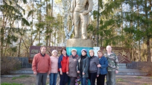 Субботник Совета женщин и Совета отцов Ядринского района в д.Яровойкасы