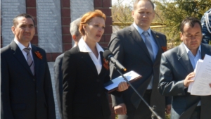 Шумерлинская районная территориальная избирательная комиссия поздравила ветеранов