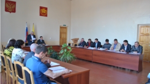 В зале заседаний администрации Шемуршинского района состоялось внеочередное тридцать шестое заседание Собрания депутатов