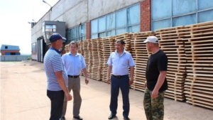 Глава администрации Цивильского района Александр Казаков посетил Цивильский  кирпичный завод