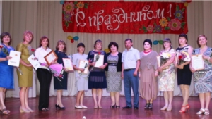 Социальные работники Цивильского района принимали поздравления