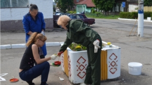 В городе Мариинский Посад продолжаются работы по благоустройству территории