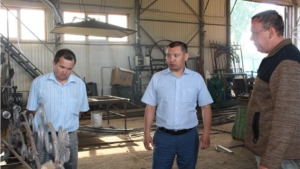 Глава администрации Цивильского района Александр Казаков продолжает рабочие поездки по предприятиям малого бизнеса
