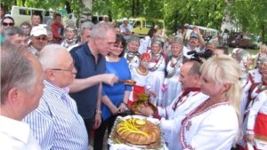 Выступление ансамбля «Ямаш» на Всечувашском празднике «Акатуй» в городе Ульяновске