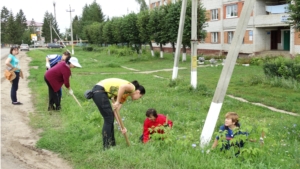 В Красночетайском районе прошел экологический субботник