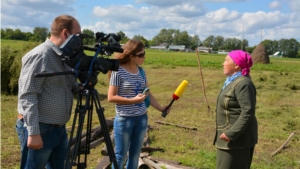 Журналисты Национальной телерадиокомпании в Вурнарском районе