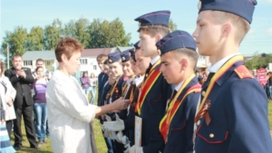 Татьяна Казакова поздравила школьников Урмарского района с Днем знаний