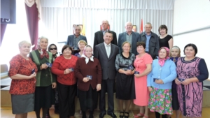 Вручение удостоверений ветеранам труда Чувашской Республики
