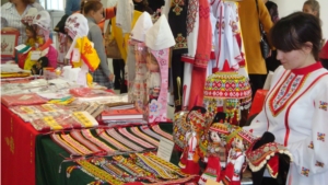 В Ульяновске состоялся фестиваль чувашского костюма