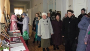 В день памяти жертв политических репрессий в Ядрине состоялось открытие выставки «Забвению не подлежит»