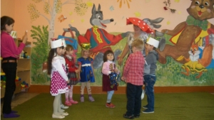 Праздник осени в МБОУ «Трехизб-Шемуршинская начальная школа»