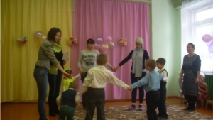 День матери — праздник пока молодой