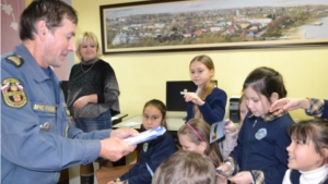 Учащиеся школы искусств изучили правила безопасности на водных объектах Мариинско-Посадского района в зимний период