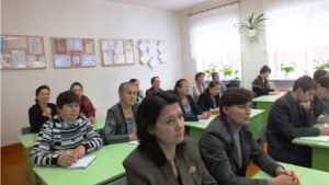 Обеспечение приоритетности математики, физики и ориентация учащихся на инженерно-техническое образование – в центре внимания учителей математики и физики Ядринского района