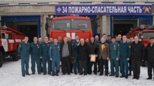 В Мариинско-Посадском районе поздравили сотрудников пожарно-спасательных подразделений района с Днем спасателя и 25-летием МЧС России