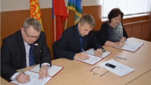В Мариинско-Посадском районе подписали трехстороннее соглашение о социальном партнерстве