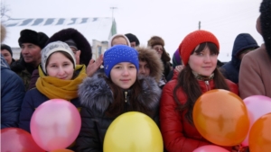 Чебаковцы и жители близлежащих деревень счастливы: сегодня состоялось открытие долгожданной дороги